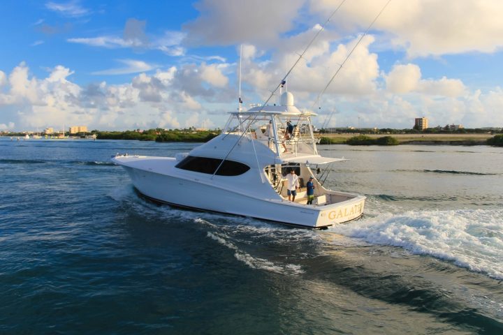 a small boat in a large body of water